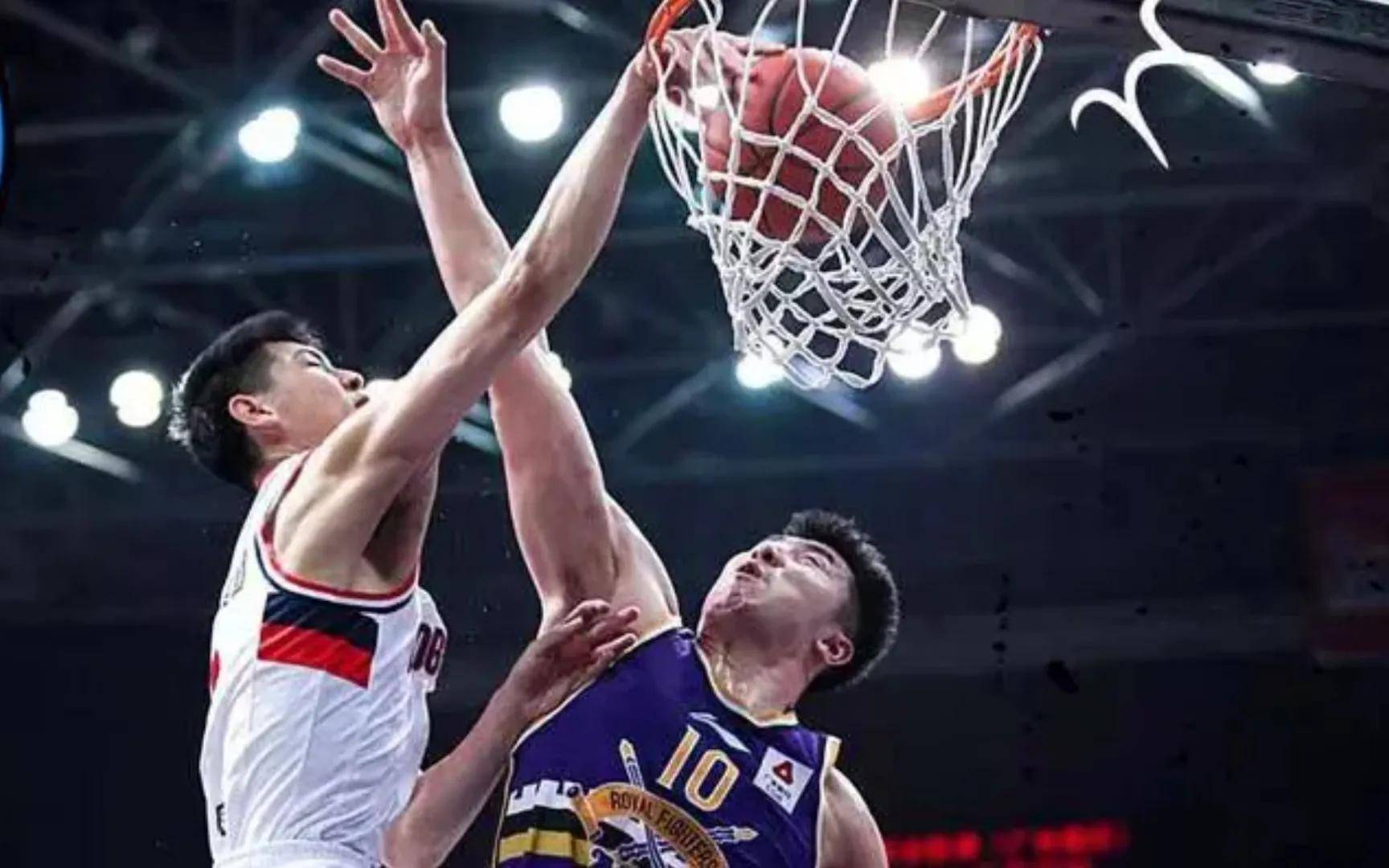 九游直播-包含篮网遭遇三连败，球队面临挑战的词条