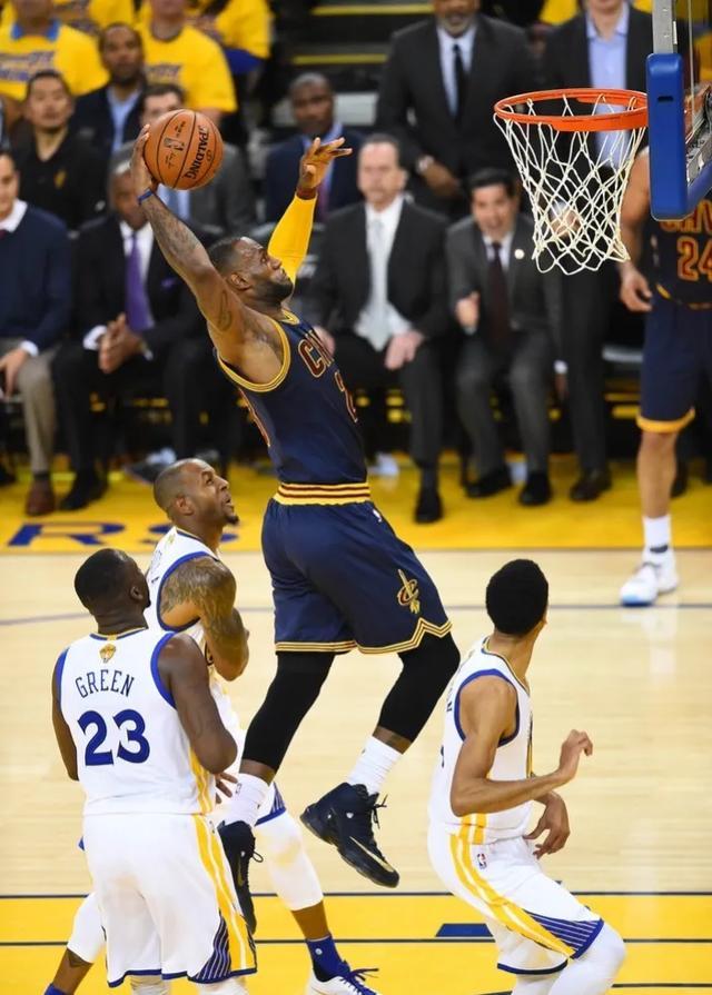 九游app下载地址-勇士战胜骑士，迈向冠军之路