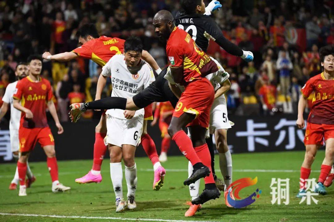 重庆队在激烈对决中战胜河南 重庆队在激烈对决中战胜河南